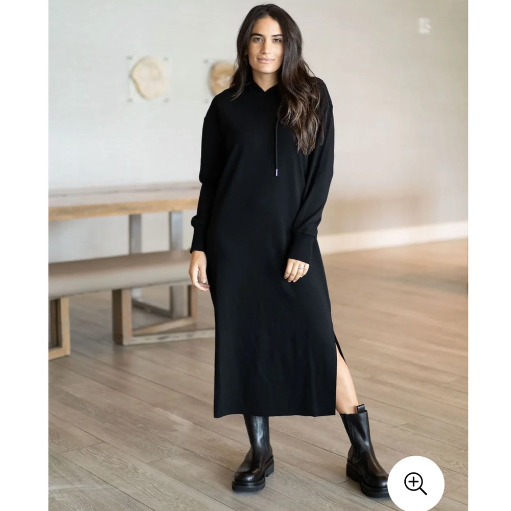 Olive & Tuesday Sweatshirt dress